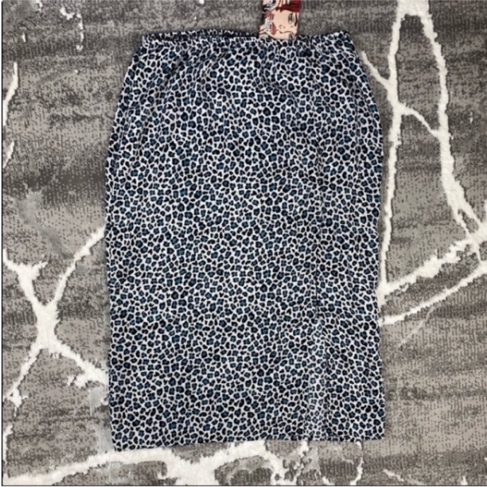 Polly & Esther midi skirt Size M Leopard Print - Picture 7 of 7